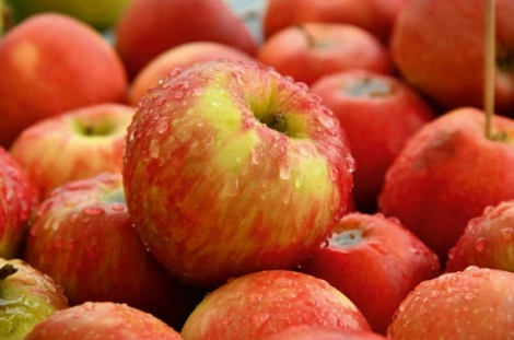 Pommes rouges fraîches