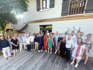 Une trentaine d’amatrices et d’amateurs de bons vins fait vivre la Confrérie des Tire-bouchons.