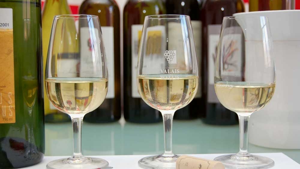 VV_25_06-ACTUS_4-VinsValais_SwissWine