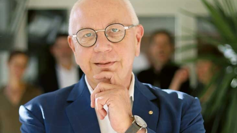 VV_26_01-TRIBUNE_M_Rochat